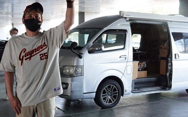 新庄監督、キャンピングカーで球場入り　2段ベッドは「足が長いので寝られなかった」
