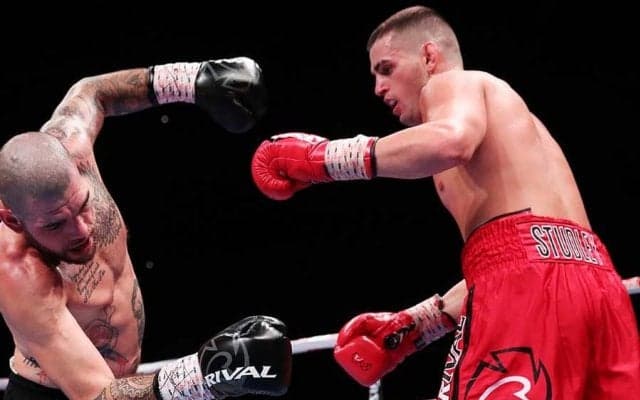 海外ボクシングで「危険すぎ」の前のめり失神KOが話題「葬儀場送りだ」「救急車を」