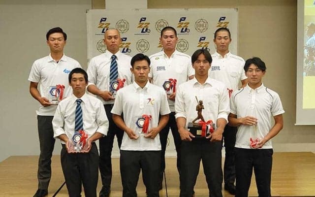 【大学野球】亜大11年ぶり日本一、熾烈な入れ替え…東都が個人表彰式、選手が感じた“熱”
