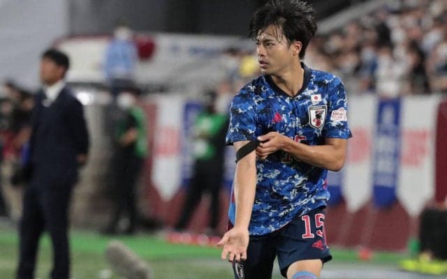 日本代表MF三笘薫が大学時代からの交際相手との入籍を発表！「楽しく明るい家庭を築いていきたい」