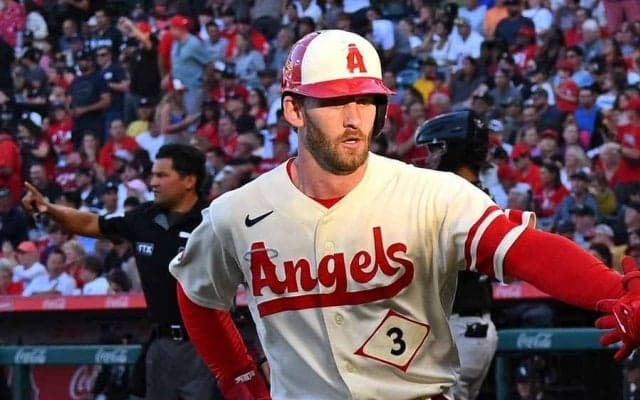エンゼルス走者、騙されたボーンヘッドで一塁コーチにも米辛辣「最悪」「絶叫してよ」