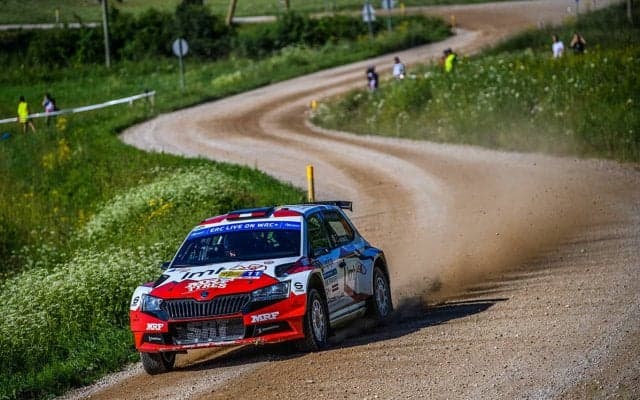 ERCリエパヤ：マルティン・セスクが全SSベストで母国ラリー完勝、ERC史上初の快挙