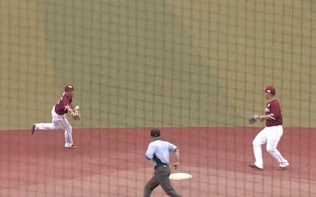 グラブもいらない「素晴らしい右手」　“腕力全開”の「オサレ守備」が「メジャーみたい」