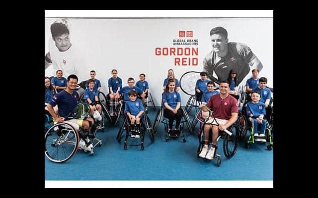 ユニクロ英イベント 国枝ら登場