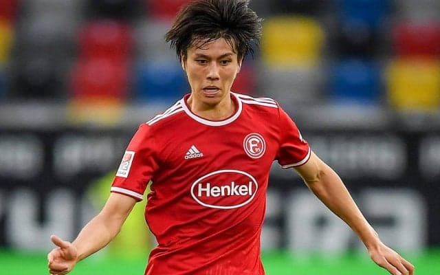 田中碧は指ハート、日本人3選手所属のデュッセルドルフが今季用GIF動画を公開