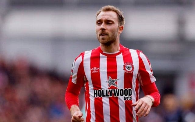 ｢これは酷すぎる｣デンマーク代表MFエリクセンのユニフォームを燃やしたトッテナムファンに｢非難殺到｣!? ｢すぐに削除すべき｣と糾弾されたツイッター投稿動画