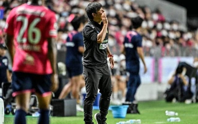 川崎・鬼木監督が濃厚接触でG大阪戦欠場へ！ 「選手1人も陽性」公式戦3戦未勝利の王者が等々力で迎える試練