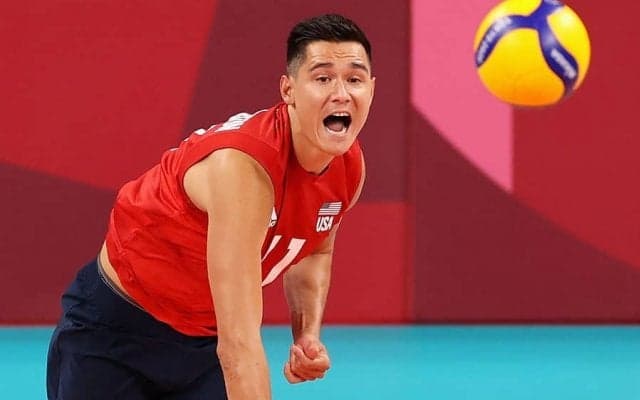 バレー日本会場で珍プレー発生　レフェリーも思わず笑い海外注目「笑顔が可愛すぎる」