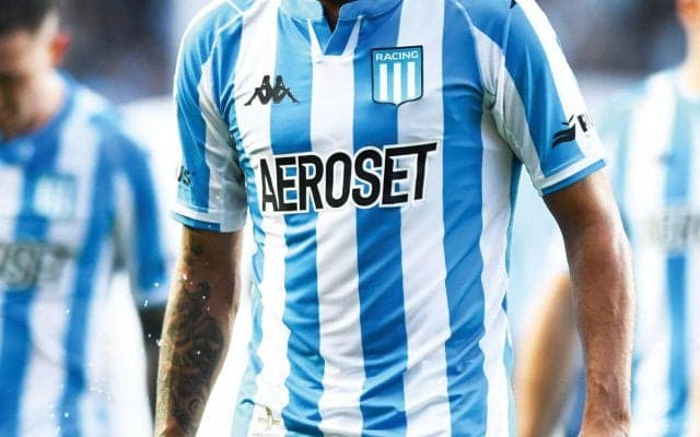 ラシンの17歳アルゼンチン人MFを巡って、レアルやPSGなどによる争奪戦が激化？