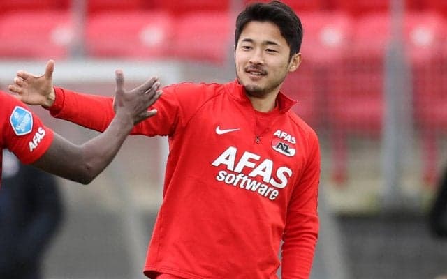 赤をベースに黒のグラデーションが際立つ！DF菅原由勢所属のAZが新ユニフォームを発表