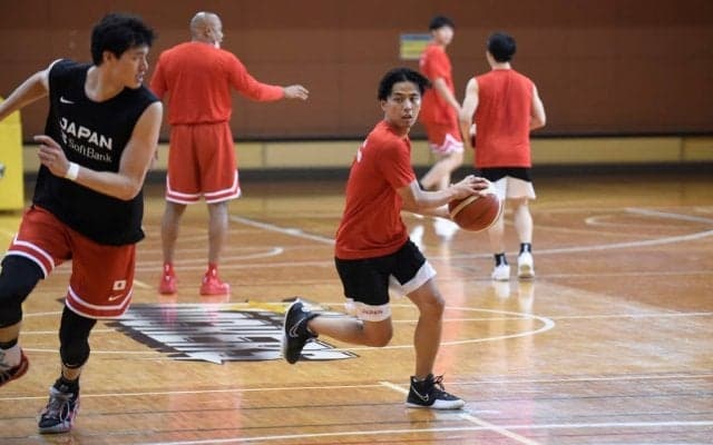 渡邊雄太、富樫勇樹、トム・ホーバスHC - FIBAアジアカップ2022を前に語る日本代表の気概