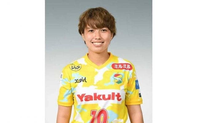 16日ロッテ戦でジェフ市原・千葉レディース鴨川実歩が始球式「初めての経験なので…」