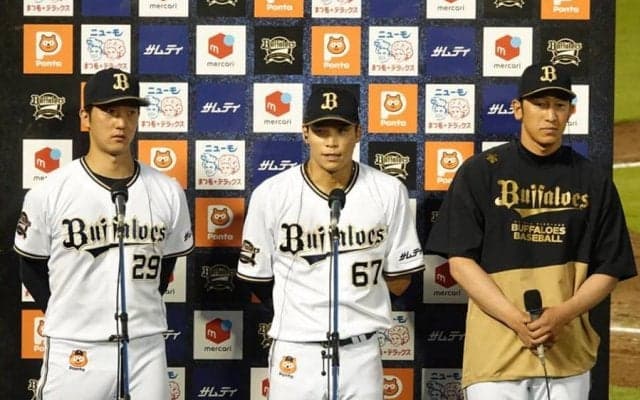 トレード直後に“初お立ち台”　オリ石岡が珍自己紹介「ニックネームはエヴァです」