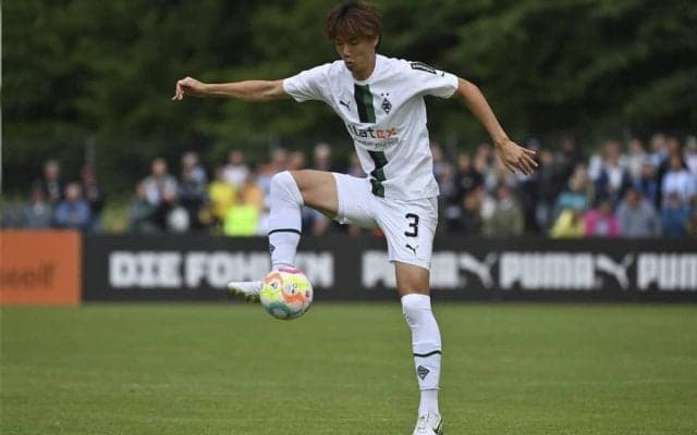 日本代表DF板倉滉が「中盤で新天地デビュー」! 86分までのプレーで「ドイツ紙が称賛」…リーグ序盤の「古巣戦スタメン起用」に前進