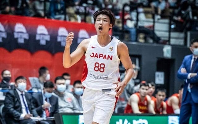 富樫勇樹＆渡邊雄太が合流…張本天傑「コミュニケーションを取って手助けしたい」
