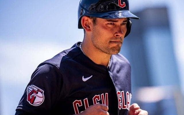 MLBで起きた“奇跡の二塁打”に米ファン目を疑う　打球の行方は「フェイク映像かと…」