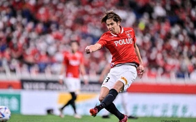 【浦和】「伊藤敦樹がバラックに見えた」！ FC東京戦で埼スタを沸かせた圧巻場面に「セルティックに引っこ抜かれそう」