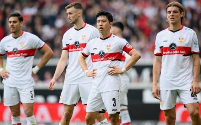 光の当たり具合でエンブレムがキラキラ輝く！遠藤＆伊藤のシュツットガルトが新アウェイユニ発表！
