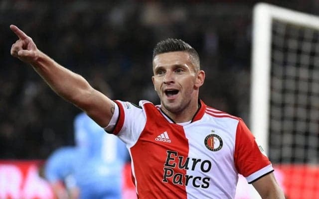 【浦和レッズ】リンセン来日で「臨戦態勢」! サポーターは「600以上のコメント」で歓迎…新たな「背番号9」がチームの復調を助けるか