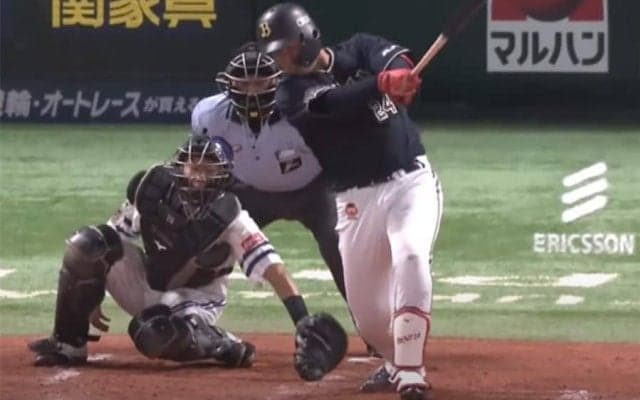 完全ボール球なのに「なんでこれが入る」　衝撃の悪球打ちに驚愕「センスの塊」