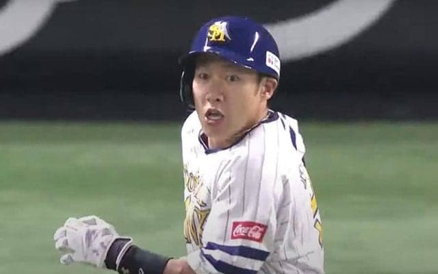 柳田悠岐の「ナックル打法」にファン驚愕　不規則変化つかんだ外野手も「バケモノ」