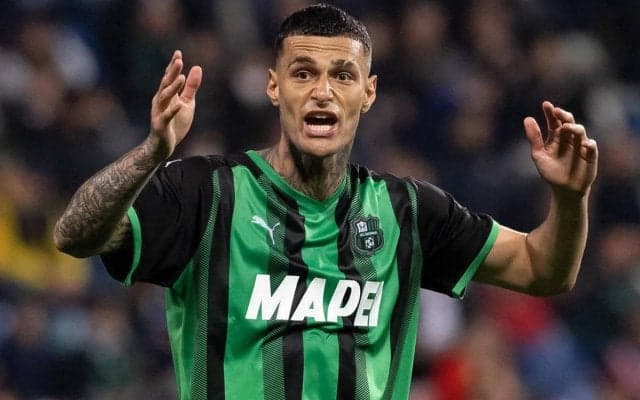 ウェストハムがPSGのターゲット強奪？ イタリア代表FWに65億円支払いか