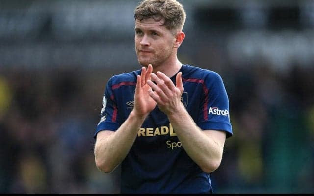 ウルブス、バーンリーからアイルランド代表DFネイサン・コリンズを獲得！