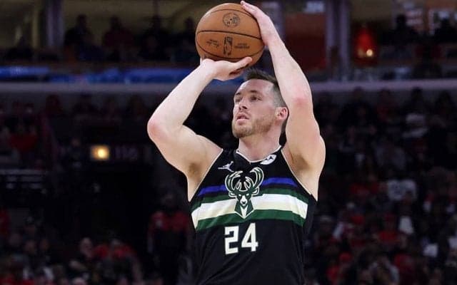 バックスのシックスマン、パット・カナトンが3年約39億円の延長契約に合意