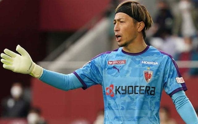 キャプテン翼ばり“顔面ブロック”の京都GK　痛さの裏に楢崎正剛が見た「職業GK」の本能