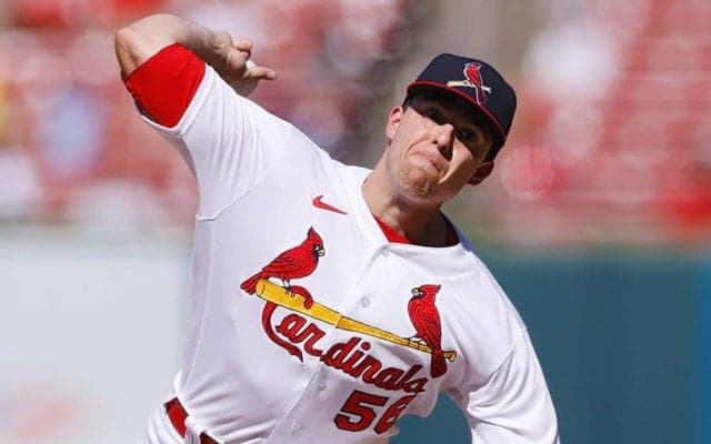 【MLB】重力無視の165キロは「見えない」　後方目線からの浮き上がる軌道が「えげつない」