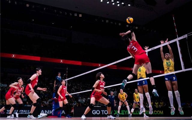 ブラジルに敗れ女子日本代表はベスト8でVNL終戦