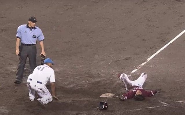 奇跡の“1球火消し”は「ビッグボスの新トリック」　バットも振らせず満塁しのいだ