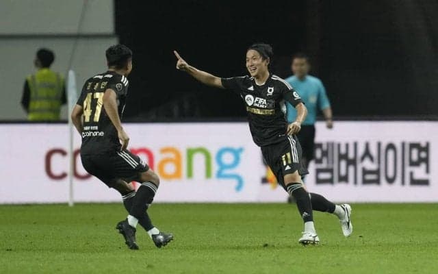 天野純がトッテナム相手にスーパーゴール!! フランス代表GKも取れない「圧巻のFK」でソン・フンミンが2ゴールで快勝した試合の｢話題に