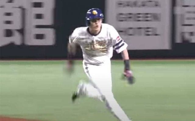 鷹韋駄天の“衝撃逆走”は「マジで速い」　超絶スピードは「盗塁のような戻り方」