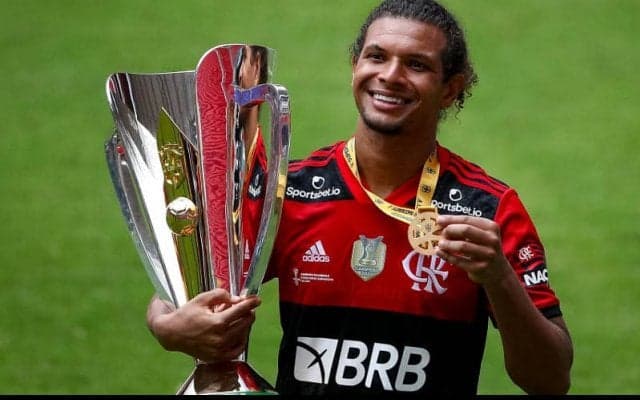 フェネルバフチェ、元ブラジル代表MFウィリアン・アラオを獲得！ ジョルジェ・ジェズス監督の元教え子