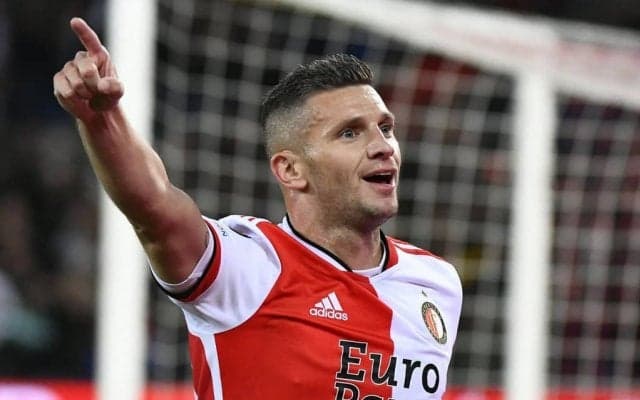 【浦和レッズ】R・ロドリゲス監督が明かす、リンセン獲得の「理由」! 「ユンカーとの同時起用」にも言及…「補強完了」で巻き返しへ

