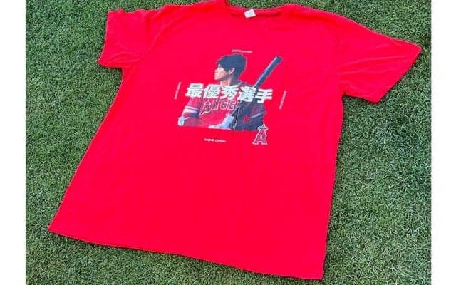 【MLB】大谷翔平MVP記念Tシャツは「なぜ漢字？」　珍グッズ“仕掛け人”が語る誕生の舞台裏