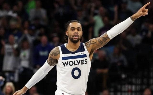 ウルブズと延長契約を結ぶ可能性を残す司令塔のラッセル「もちろんそうしたいさ」