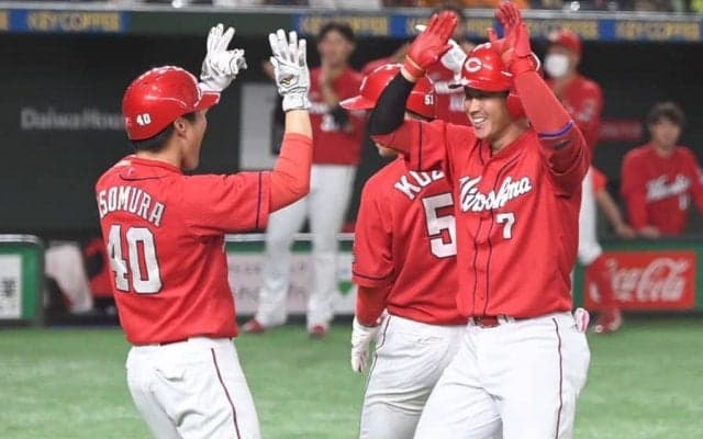 広島・堂林、逆転5号満塁弾に敵地騒然　3日連続グランドスラムはプロ野球タイ記録