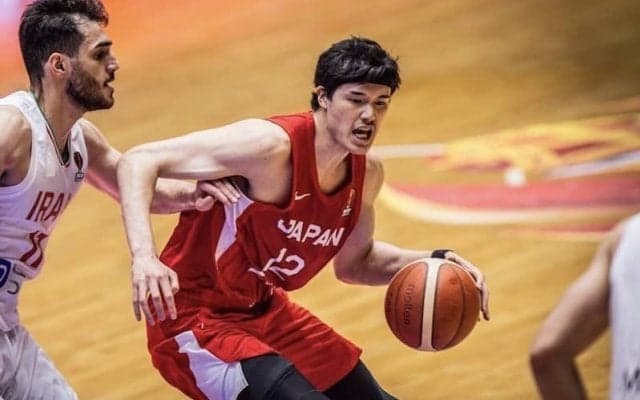 アジア杯で日本がイランに敗戦…渡邊がダブルダブルと奮闘するもグループ2位で決勝Tへ