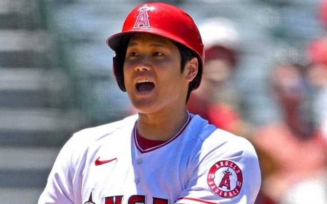 大谷翔平、米少女の頭をポンポン　一瞬の交流にファン和む「帽子を一生洗わないね」【前半戦の二刀流】