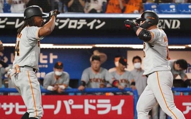 「打球の上がり方、歩きだし方…もう最高」　中田翔の豪快すぎる11号にファン感嘆
