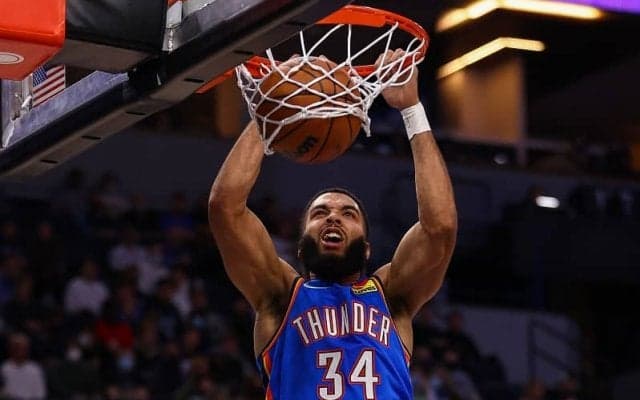 サンダーがドラフト外のケンリッチ・ウィリアムズと4年約37億円で延長契約に合意