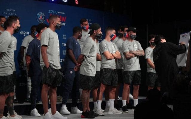 PSGの世界的スターたちも釘付け！ 『キャプテン翼』高橋陽一先生のライブドローイングに感心