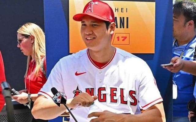 大谷翔平人気が生んだ悲劇　囲み取材で位置取り失敗した米記者「オオタニはどこかに…」