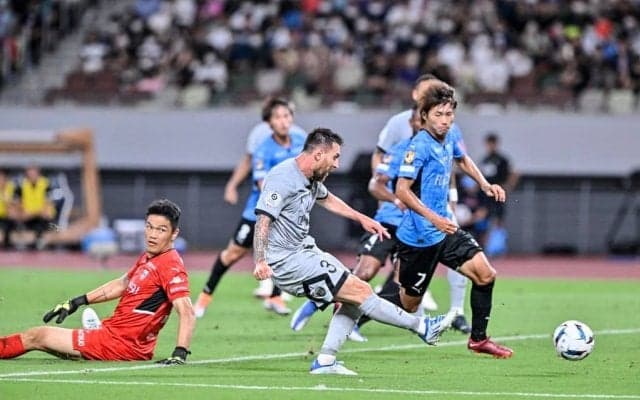 【パリ・サンジェルマンVS川崎フロンターレ】大観衆6万4922人を前にメッシが鮮烈“逆足ゴール”＆“らしいチャンスメイク”の大活躍!!「2－1」PSG勝利、ムバッペ＆ネイマールも魅せた「世界次元」！