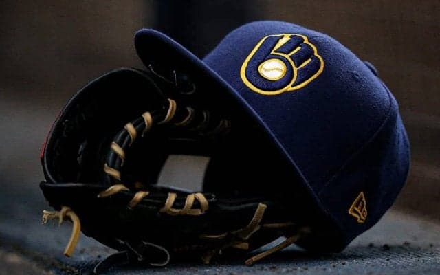 19歳“両投げ投手”を「リスク承知で指名」　MLB公式も注目「最も興味をそそる」