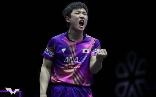 張本智和 名将の息子を撃破！宇田とともにベスト8進出【卓球 WTTチャンピオンズ】