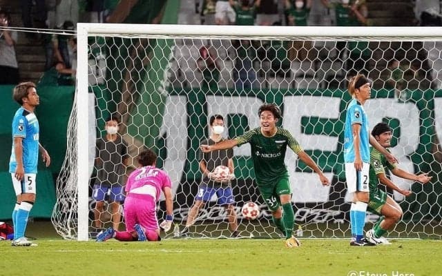 34歳のベテランは語った「プロ生活がこれで終わってもいい」【ベテラン・ジャーナリストがパリ・サンジェルマンではなく天皇杯取材を選んだ理由】(2)