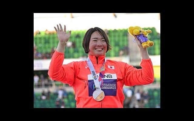 銅メダル獲得の北口榛花、最終投てきで逆転の裏にあった高校時代の自信「私は6投目もできる子だ」
